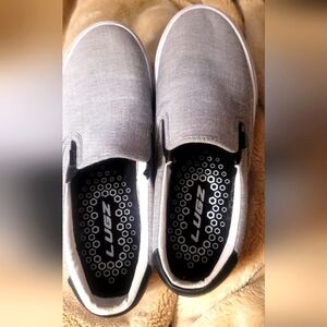 Lugz Women's Clipper Classic Slip-on Fashion Sneaker, Black/Grey/White 9.5